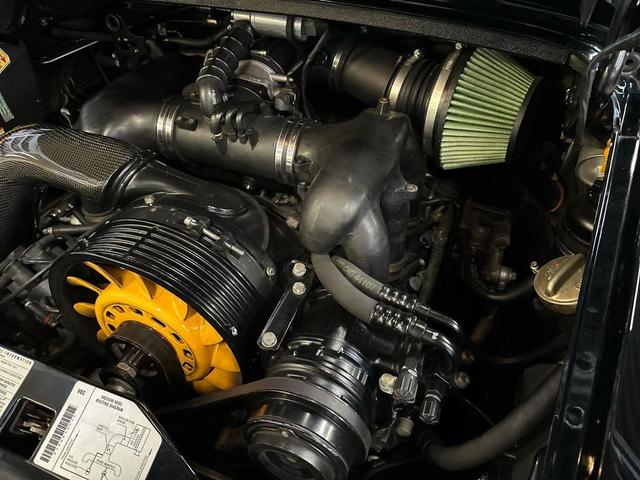 Photo of 1995 Black Porsche 911
