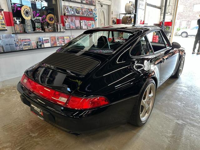 Photo of 1995 Black Porsche 911