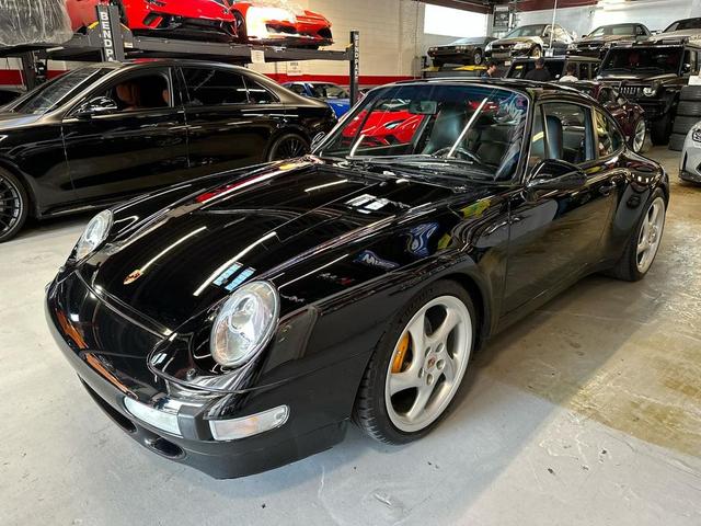 Photo of 1995 Black Porsche 911