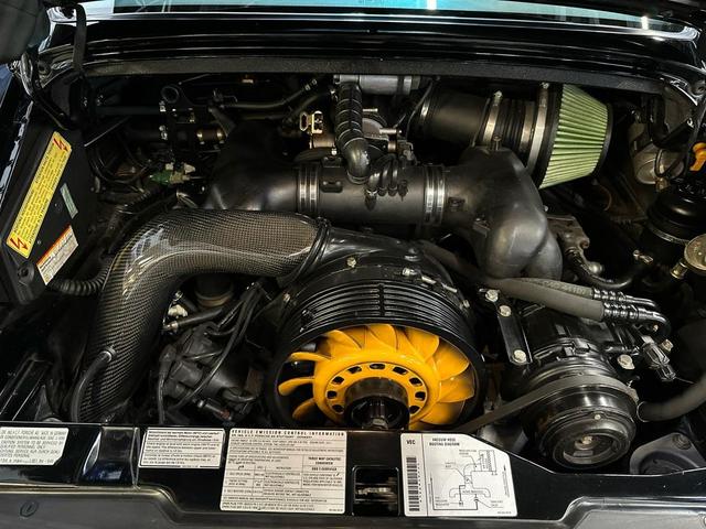 Photo of 1995 Black Porsche 911