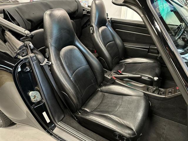 Photo of 1996 Black Porsche 911
