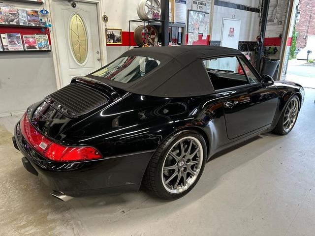 Photo of 1996 Black Porsche 911