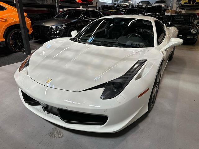 Photo of 2014 White Ferrari 458 Italia
