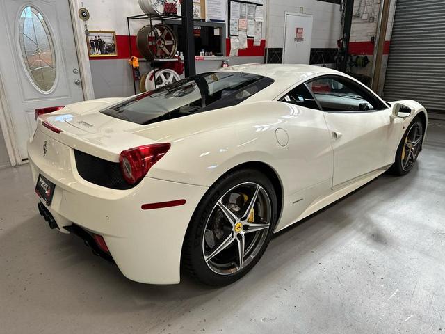 Photo of 2014 White Ferrari 458 Italia