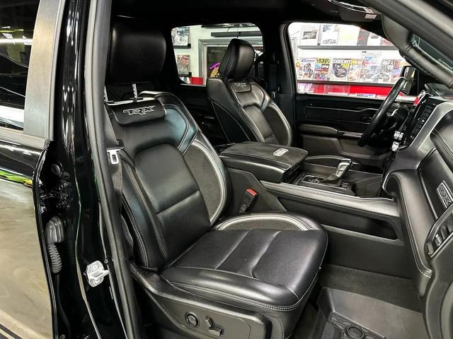 Photo of 2021 Black RAM 1500