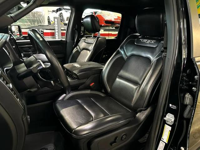 Photo of 2021 Black RAM 1500
