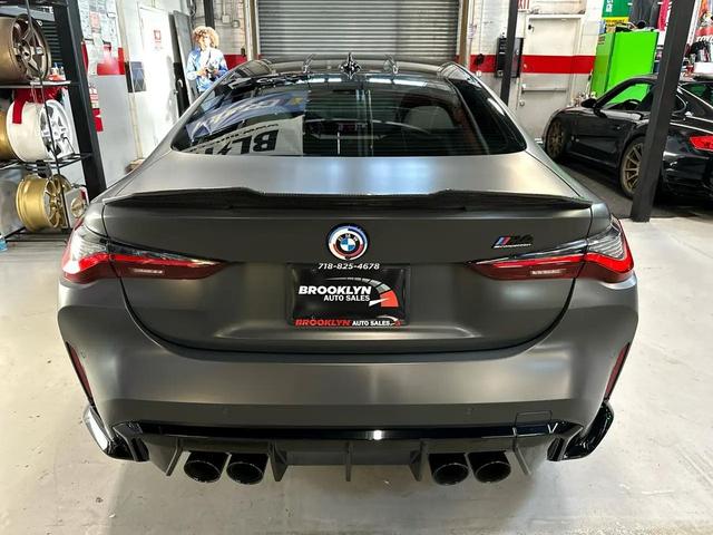 Photo of 2022 Gray BMW M4
