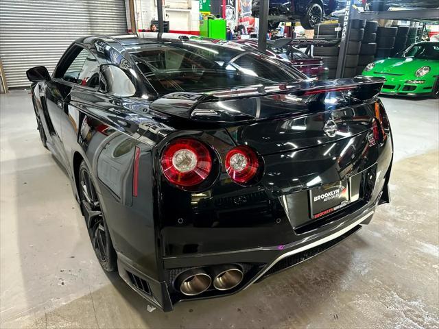 Photo of 2018 Black Nissan GT-R