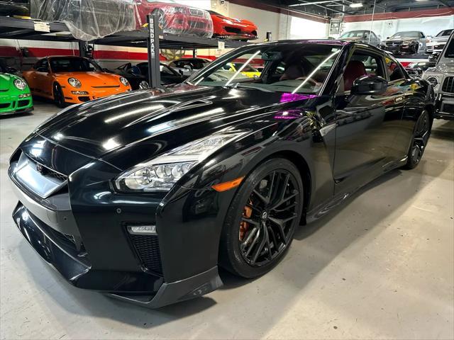 Photo of 2018 Black Nissan GT-R
