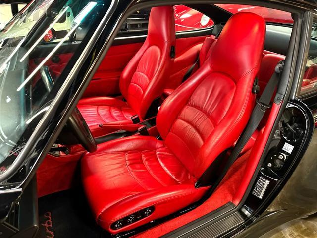 Photo of 1996 Black Porsche 911