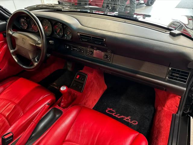 Photo of 1996 Black Porsche 911