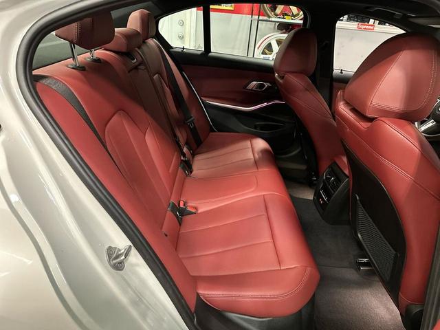 Photo of 2023 White BMW M340