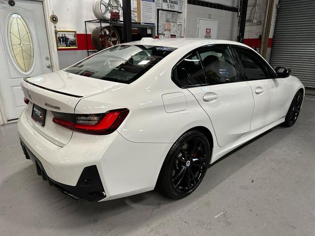Photo of 2023 White BMW M340