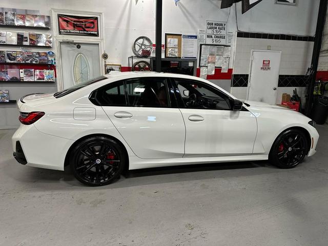 Photo of 2023 White BMW M340