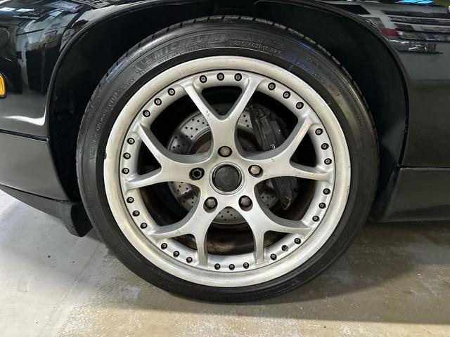 Photo of 1988 Black Porsche 928