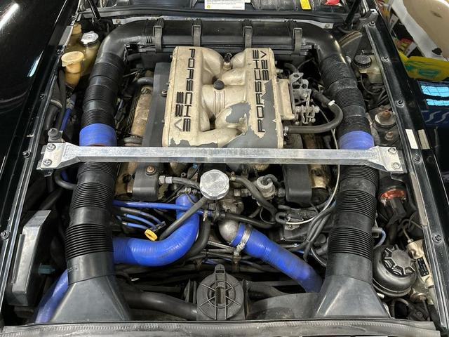 Photo of 1988 Black Porsche 928