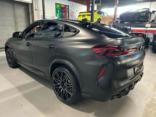 Photo of 2023 Gray BMW X6 M