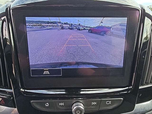 Photo of 2023 Mosaic Black Metallic Chevrolet Traverse