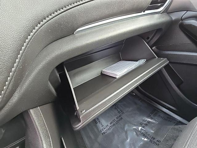 Photo of 2023 Mosaic Black Metallic Chevrolet Traverse