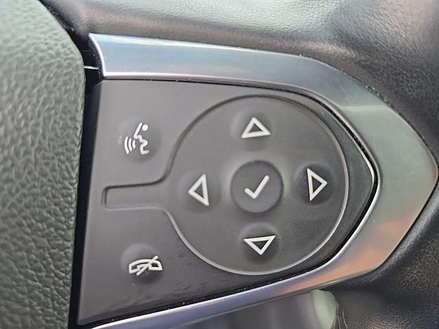 Photo of 2023 Mosaic Black Metallic Chevrolet Traverse