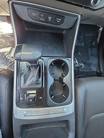 Photo of 2025 Aurora Black Pearl Kia Carnival