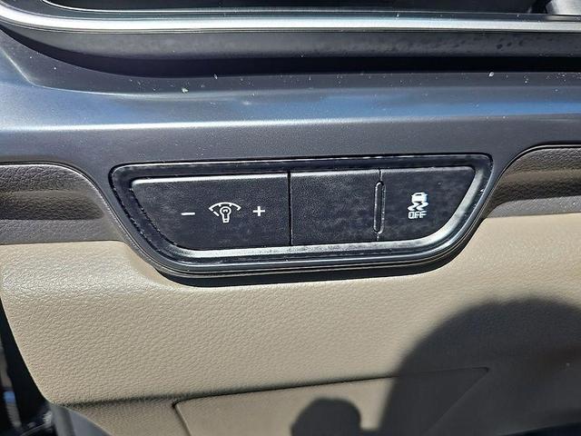Photo of 2025 Aurora Black Pearl Kia Carnival