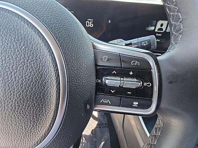 Photo of 2025 Aurora Black Pearl Kia Carnival