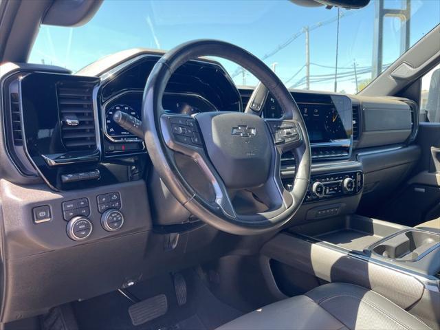 Photo of 2024 Black Chevrolet Silverado 2500