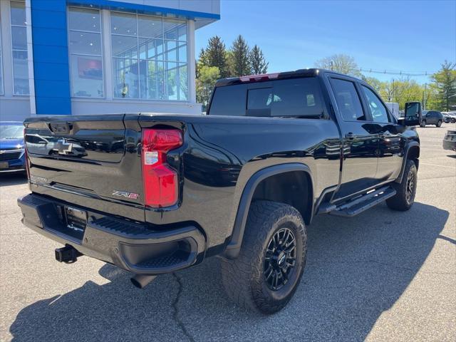 Photo of 2024 Black Chevrolet Silverado 2500
