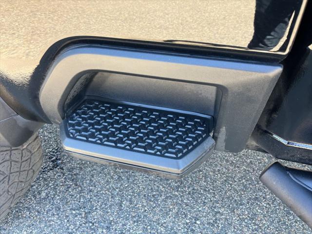 Photo of 2024 Black Chevrolet Silverado 2500