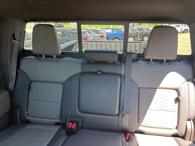 Photo of 2024 Black Chevrolet Silverado 2500
