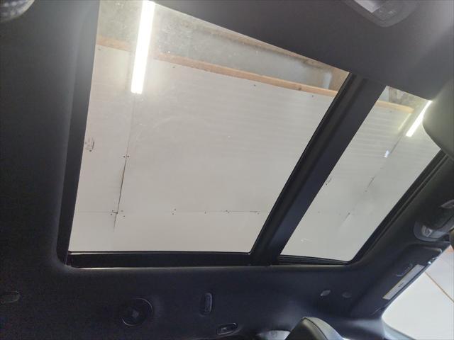 Photo of 2025 RED HOT Chrysler Pacifica
