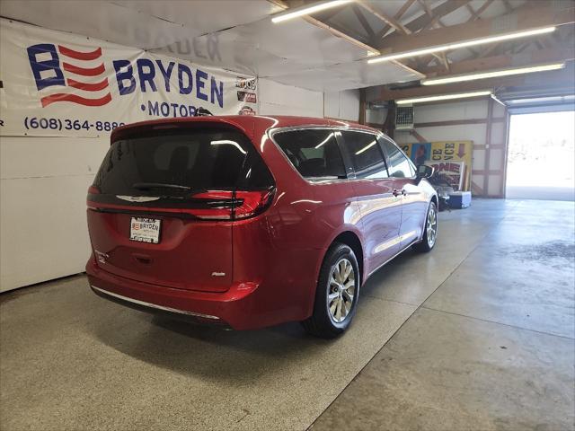 Photo of 2025 RED HOT Chrysler Pacifica
