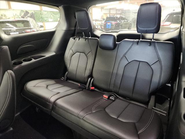 Photo of 2025 RED HOT Chrysler Pacifica