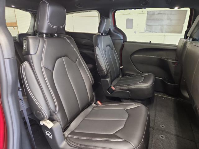 Photo of 2025 RED HOT Chrysler Pacifica