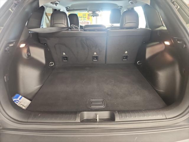 Photo of 2019 Olive Green Pearlcoat Jeep Cherokee