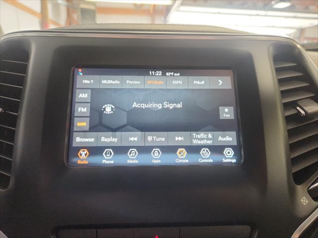 Photo of 2019 Olive Green Pearlcoat Jeep Cherokee