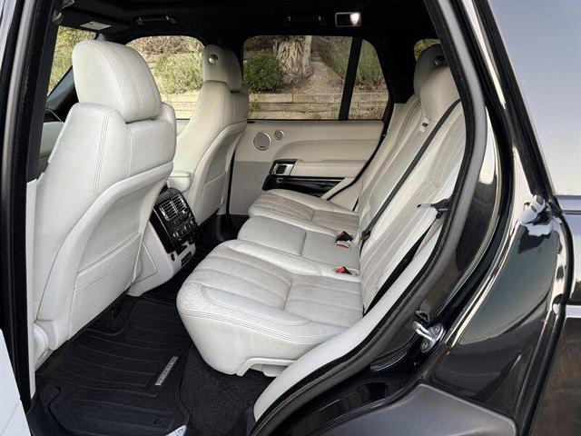 Photo of 2015 Mariana Black Metallic Land Rover Range Rover