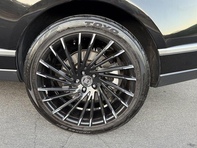 Photo of 2015 Mariana Black Metallic Land Rover Range Rover