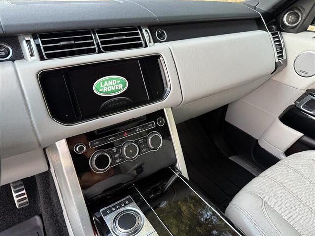 Photo of 2015 Mariana Black Metallic Land Rover Range Rover