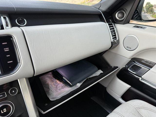 Photo of 2015 Mariana Black Metallic Land Rover Range Rover