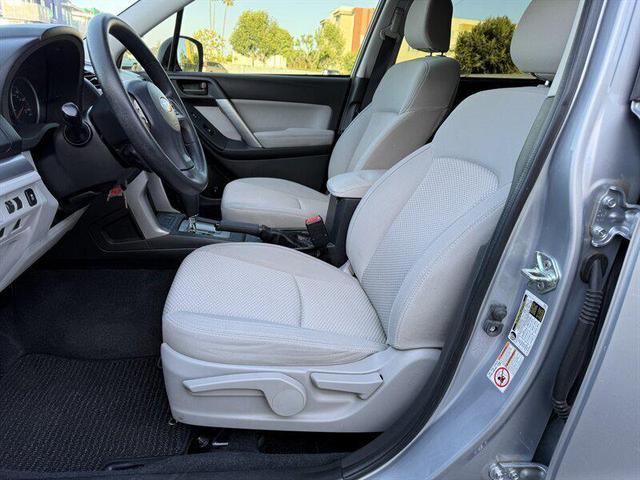 Photo of 2015 Ice Silver Metallic Subaru Forester