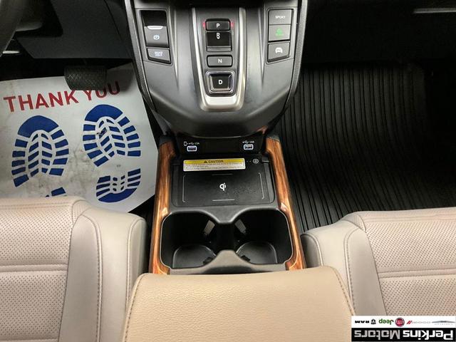 Photo of 2022 Silver Honda CR-V Hybrid