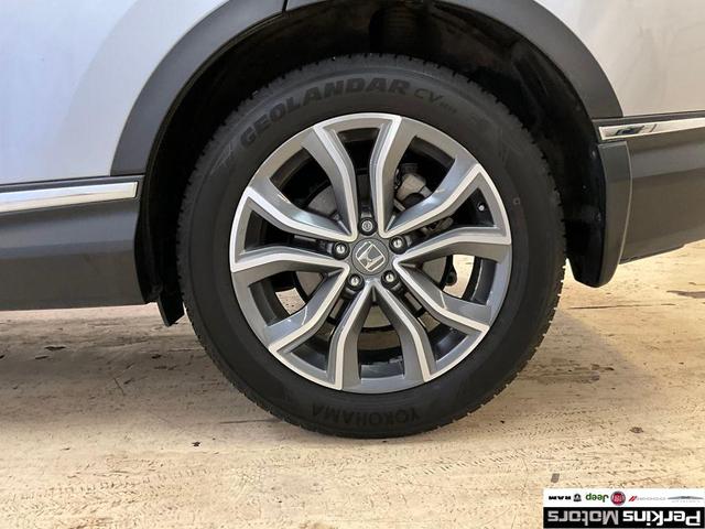 Photo of 2022 Silver Honda CR-V Hybrid