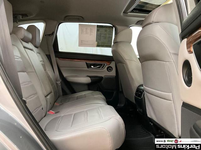 Photo of 2022 Silver Honda CR-V Hybrid