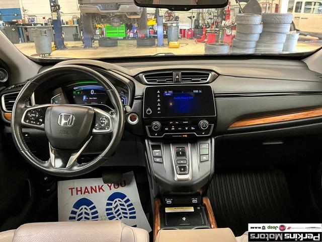 Photo of 2022 Silver Honda CR-V Hybrid