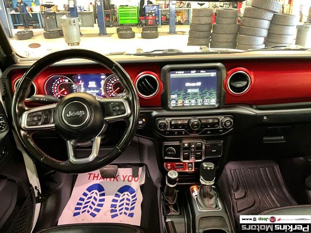 Photo of 2021 Bright White Clearcoat Jeep Gladiator