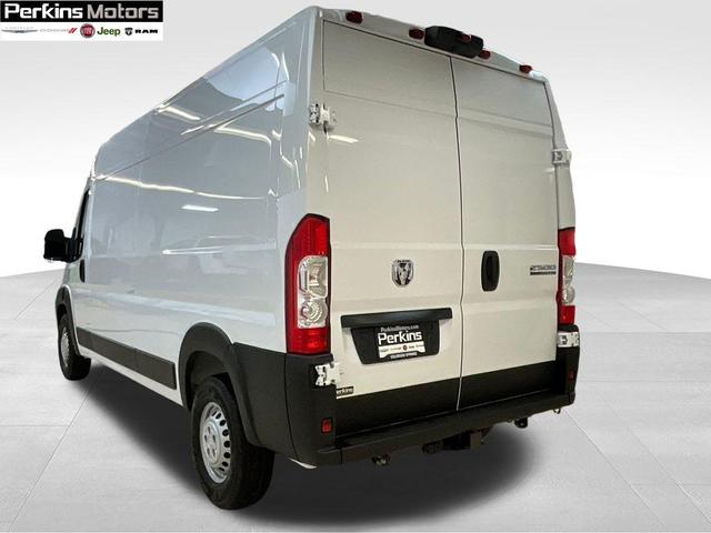 Photo of 2025 Bright White Clearcoat RAM ProMaster 1500