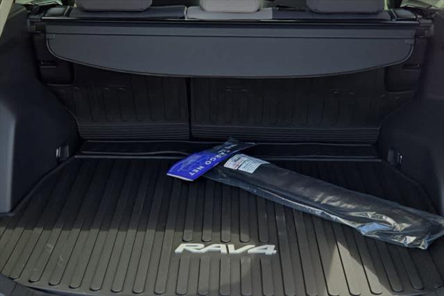 Photo of 2025 Silver Sky Metallic Toyota RAV4 Hybrid