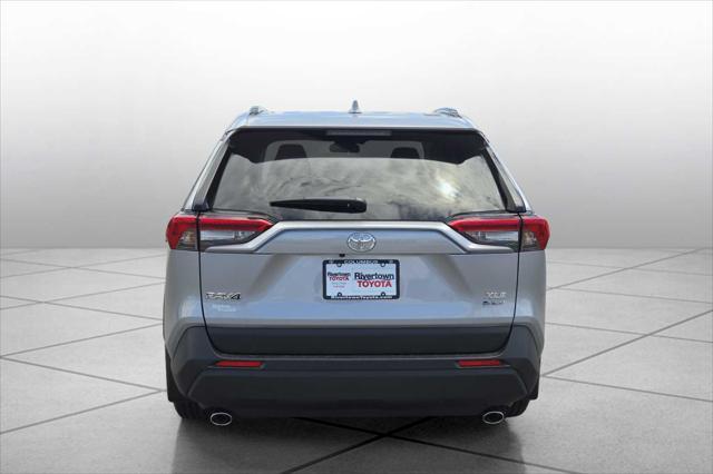 Photo of 2025 Silver Sky Metallic Toyota RAV4 Hybrid